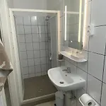 Omni Vendeghaz 3*