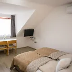 Omni Vendeghaz 3*