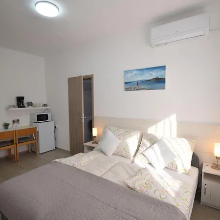 Omni Vendeghaz Guest house Buk