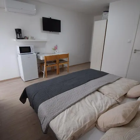 Omni Vendeghaz 3* Bük