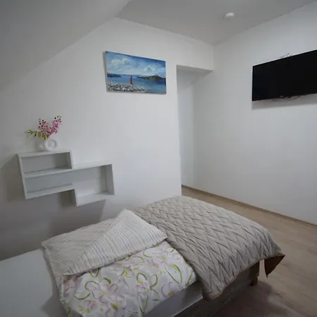 Omni Vendeghaz Guest house Buk