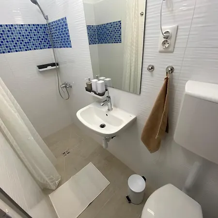 Omni Vendeghaz Bük