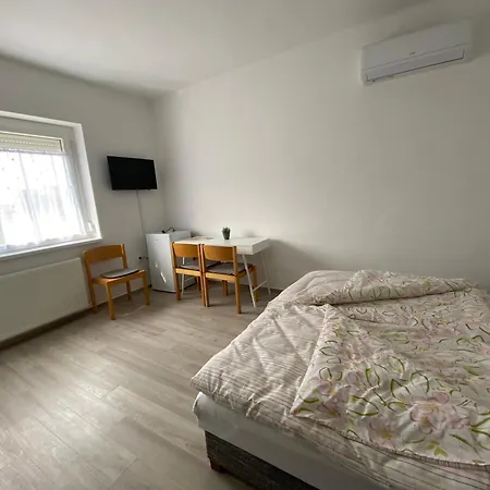 Omni Vendeghaz Gasthuis