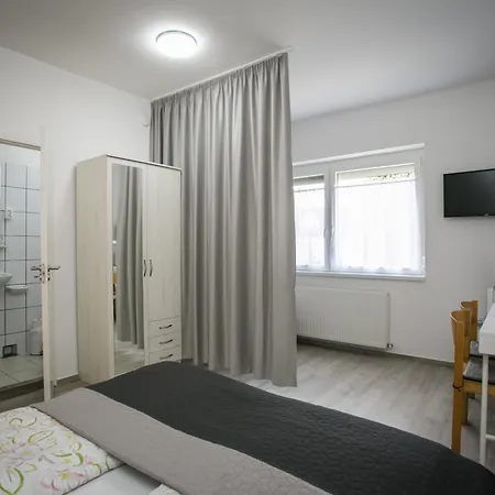 Omni Vendeghaz Bük