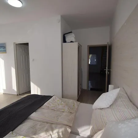 Pensiune Omni Vendeghaz 3*