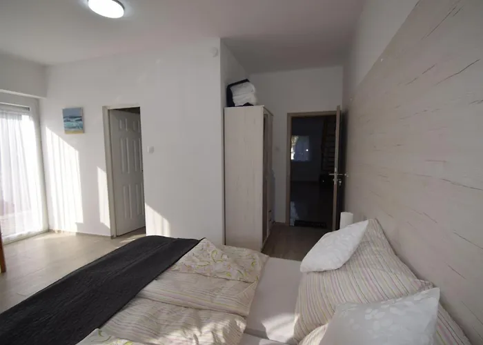 Pensjonat Omni Vendeghaz 3*